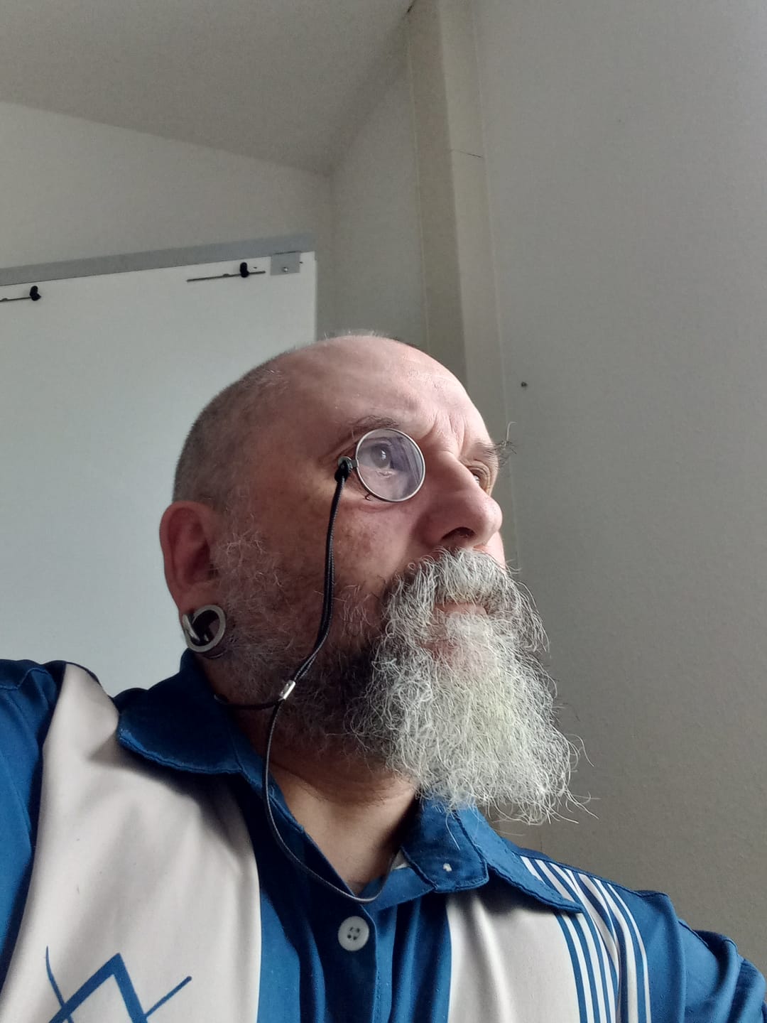 Customer photo review of Monocle & Chain - SIlver (Dark)