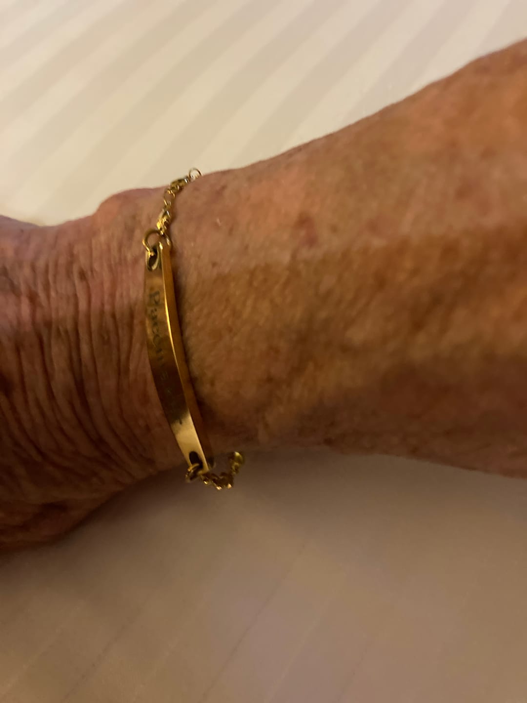 Customer photo review of Personalised Medical Alert Heart Link Bracelet - Gold Colour