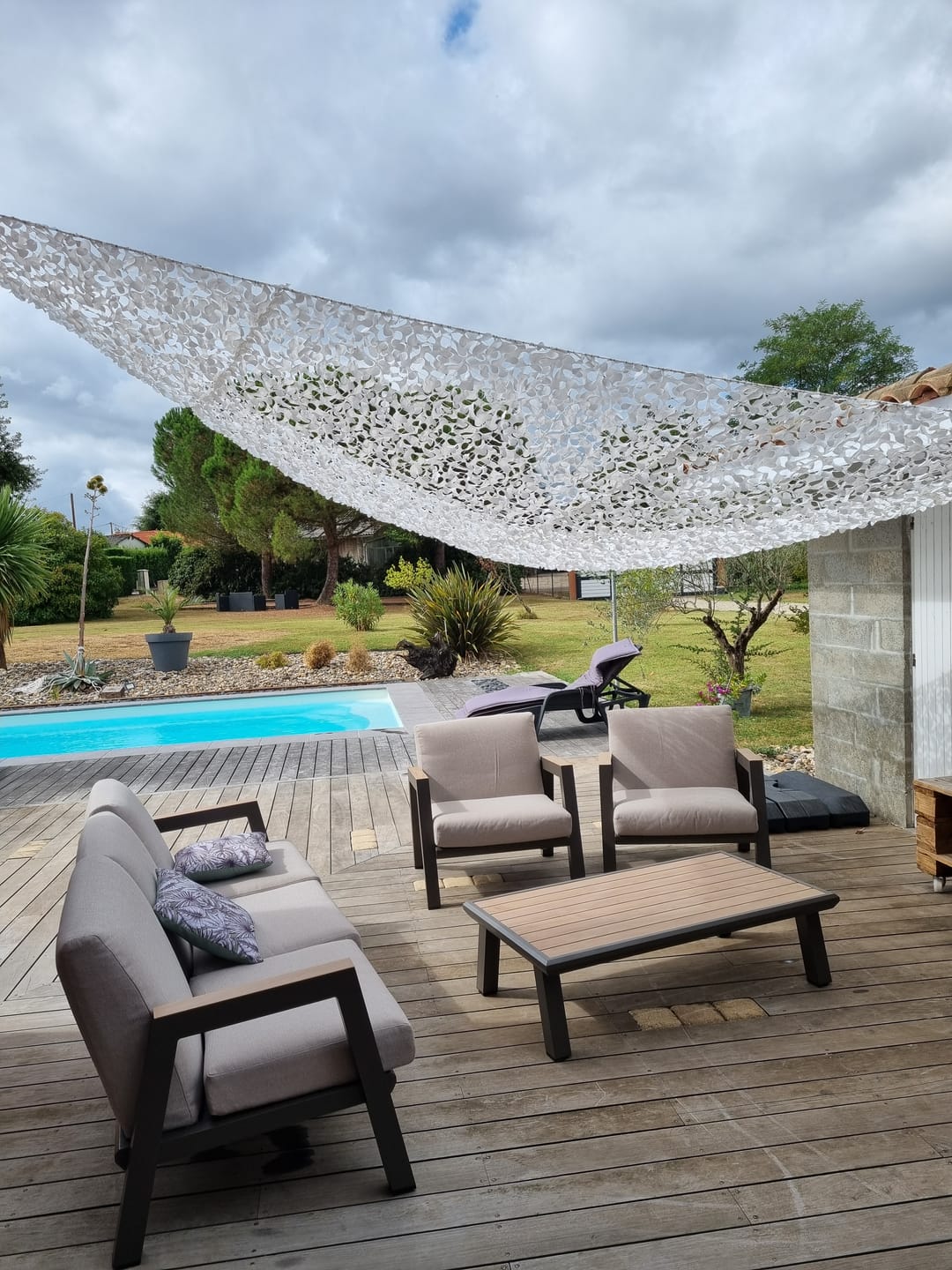 Customer photo review of Filet de camouflage triangulaire blanc