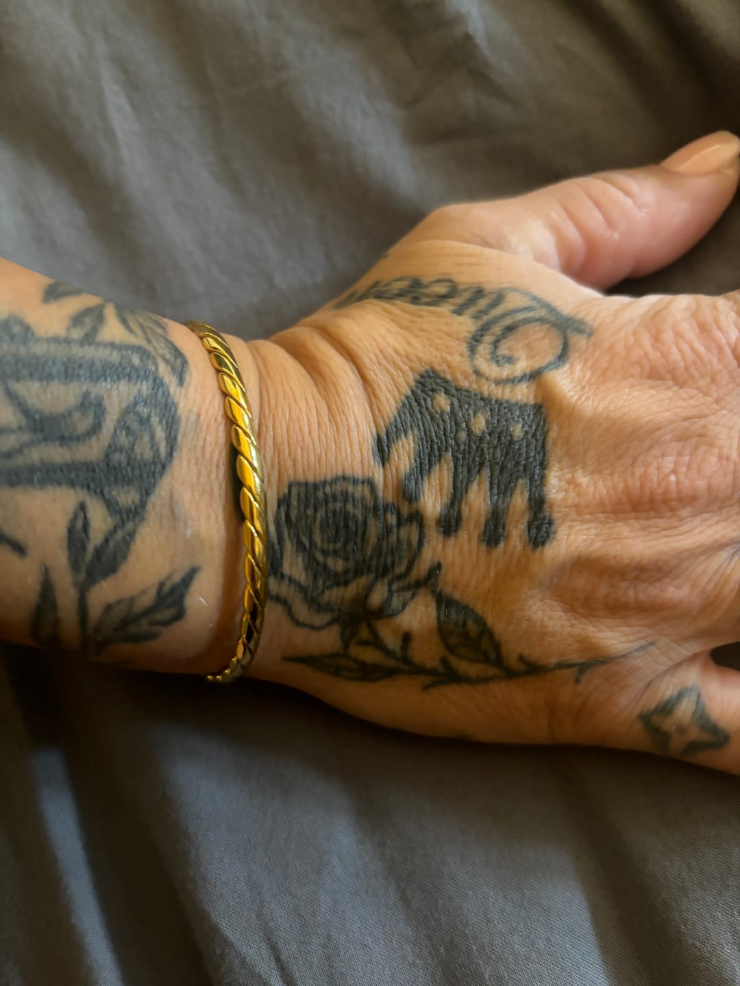 Customer photo review of Cavo Armreif | 18K vergoldet