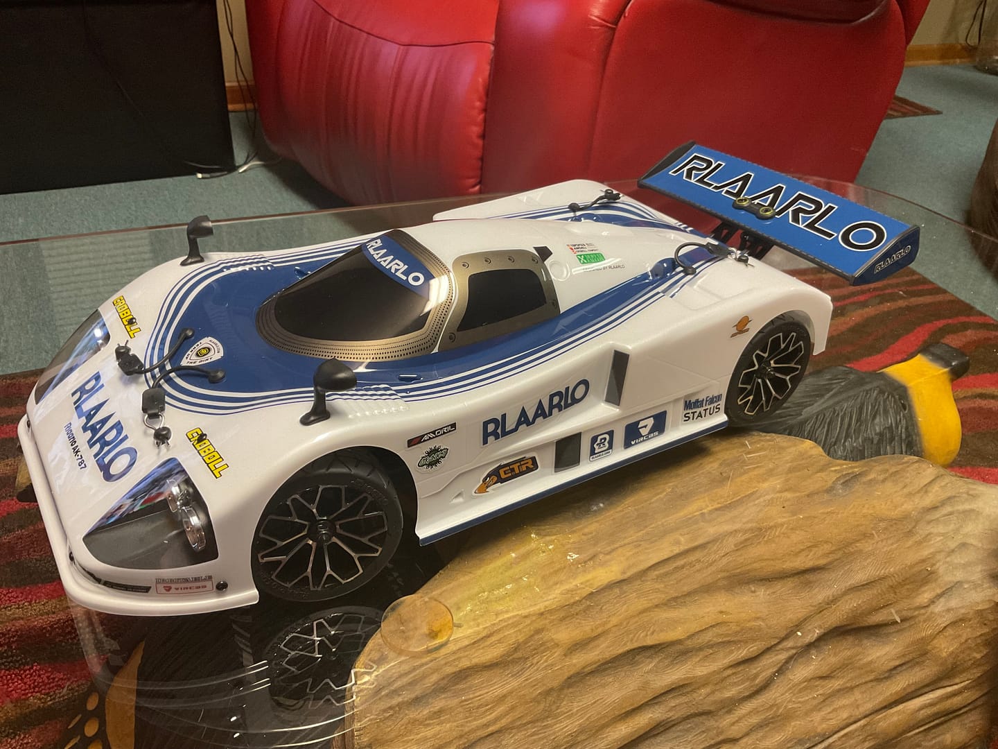 Customer photo review of Rear Upper Suspension Arm Set-Red For 1/10 Scale On-Road Cars
