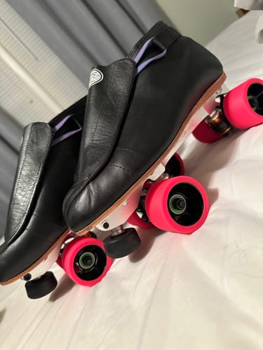 Customer photo review of Bont Royal Assassin Roller Skate Wheels