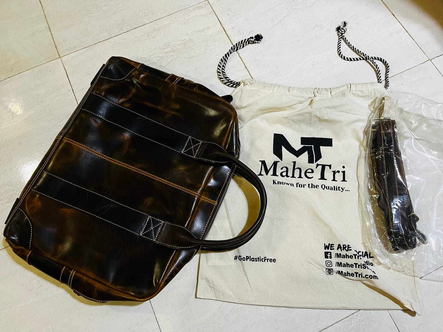Customer photo review of MaheTri Brown Jefferson Briefcase
