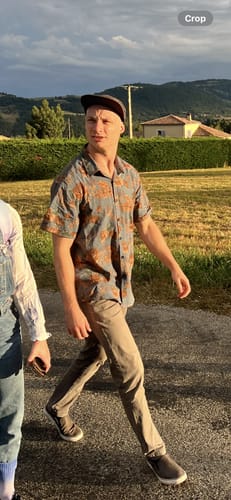 Customer photo review of Chemise à manches courtes de vacances d'été bleu vintage à fleurs rétro pour hommes