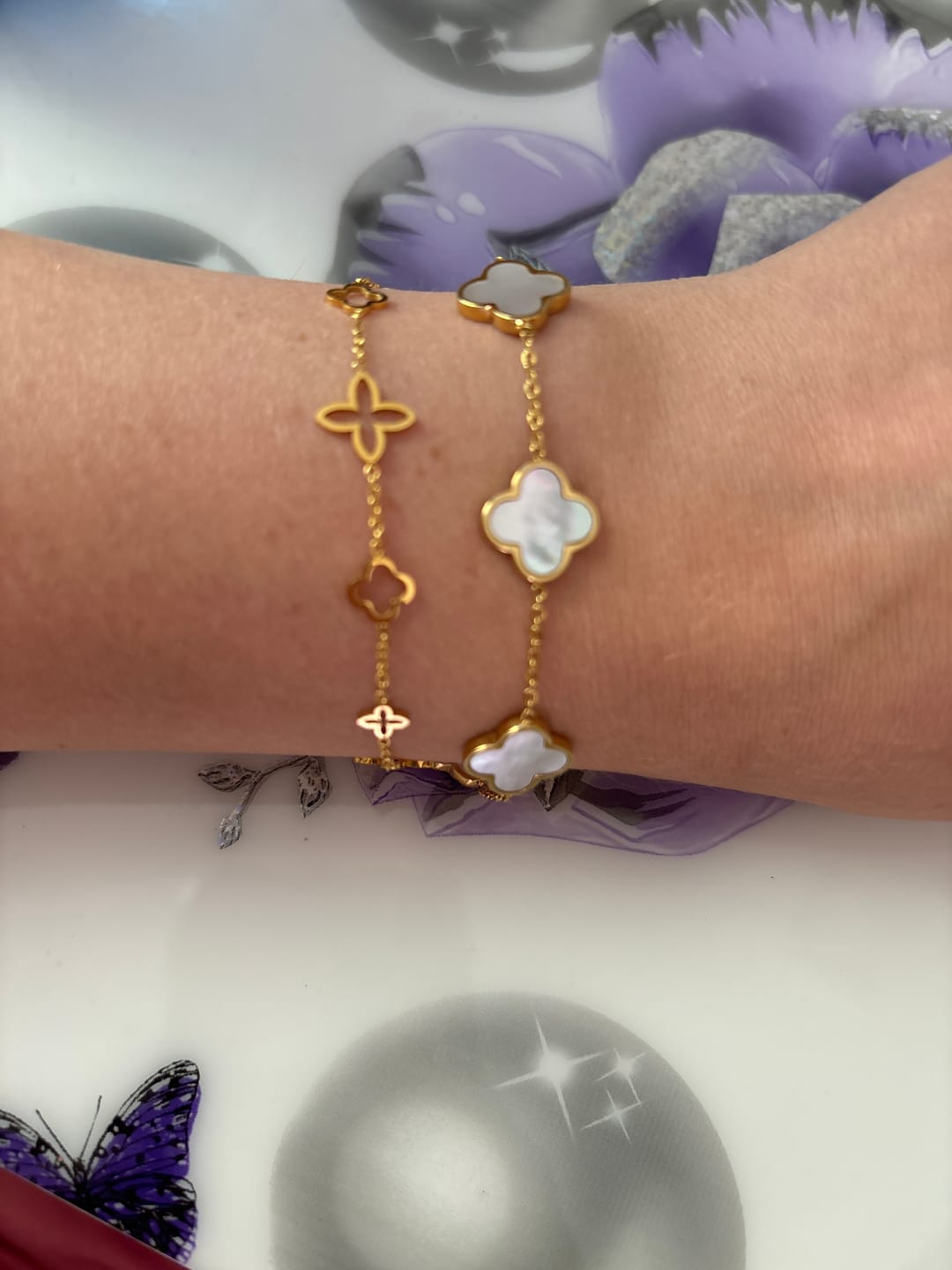 Customer photo review of Fancy Clover Armband | 18K vergoldet