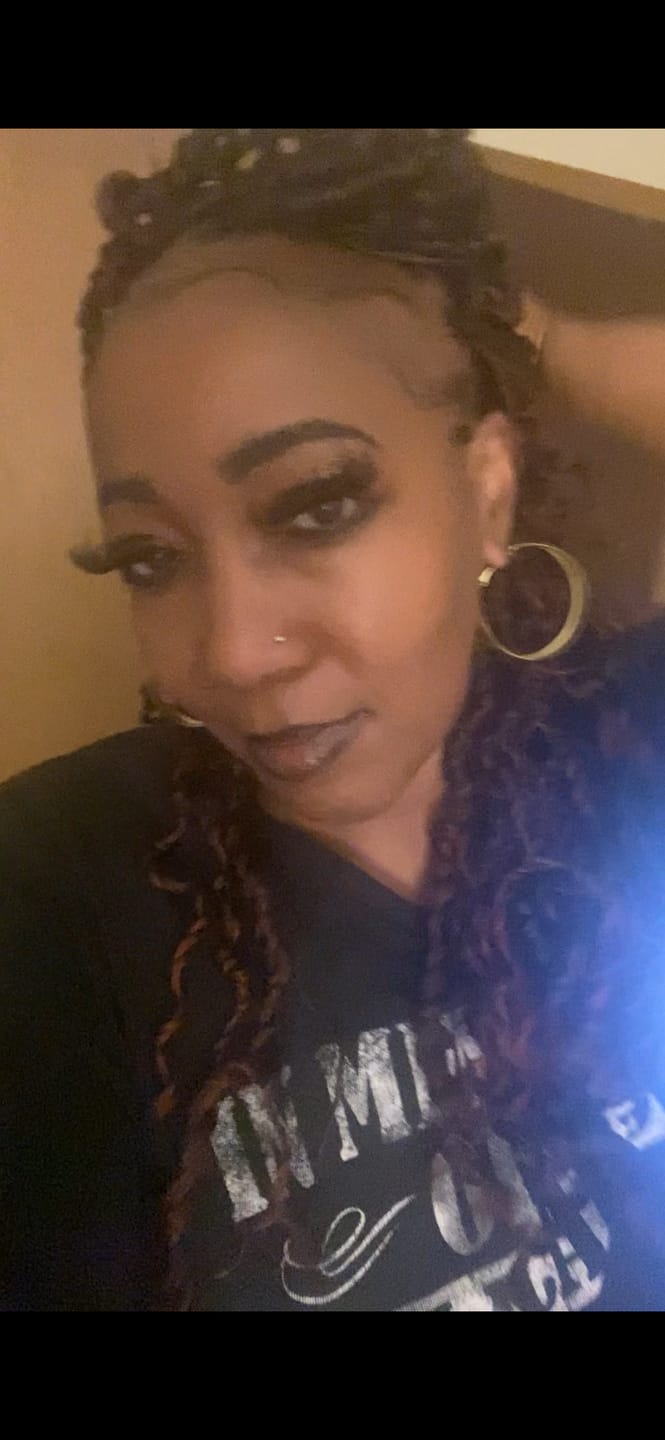 Customer photo review of Freetress Braid/Bulk DEEP TWIST 22"