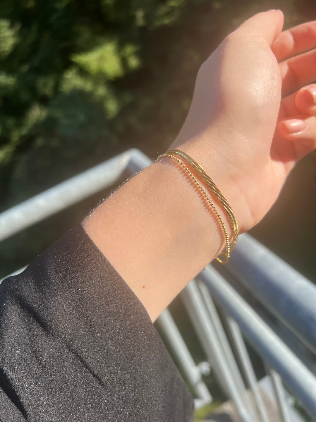 Customer photo review of Sleeky Armband | 18K vergoldet