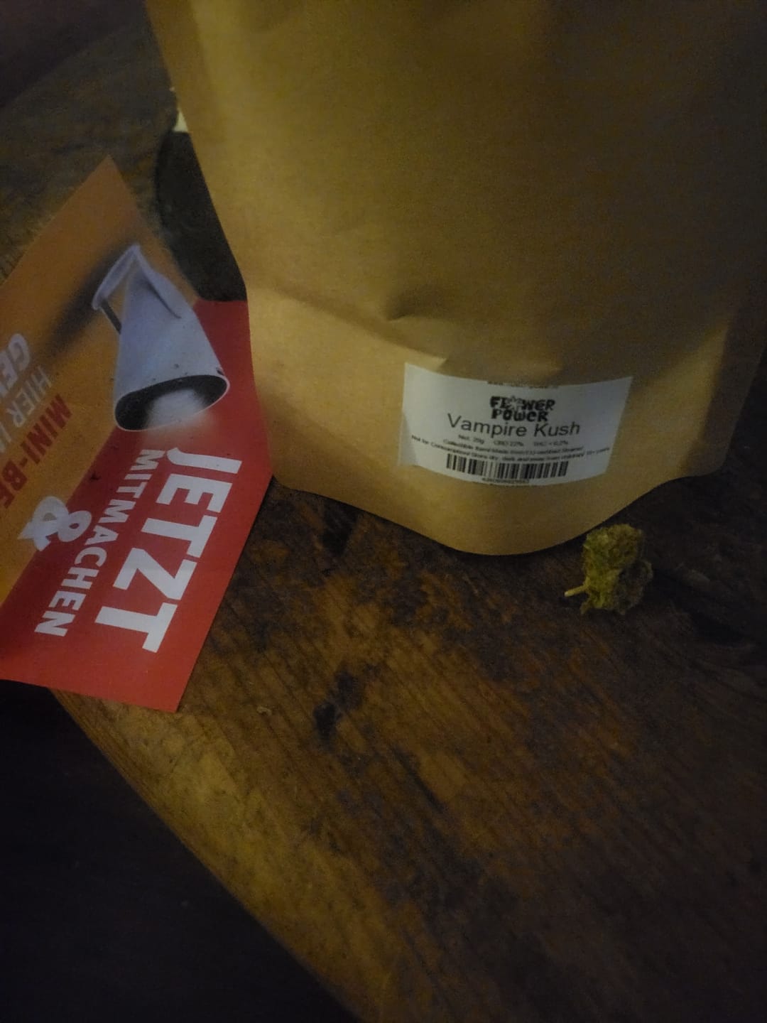 Customer photo review of Vampire Kush CBD 22%