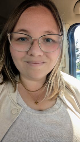 Customer photo review of Valencia Necklace - Gold