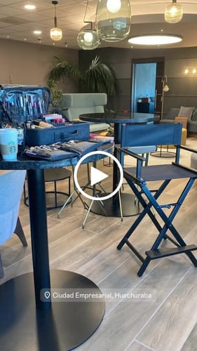 Customer video review of Silla Director para Makeup Artist