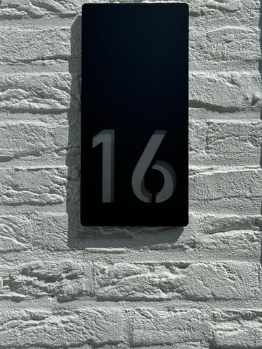 Customer photo review of Numero civico modello Stencil Vertical M2
