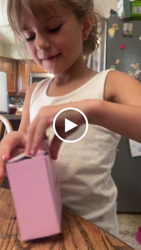 Customer video review of Rainbow Tiny Daisies