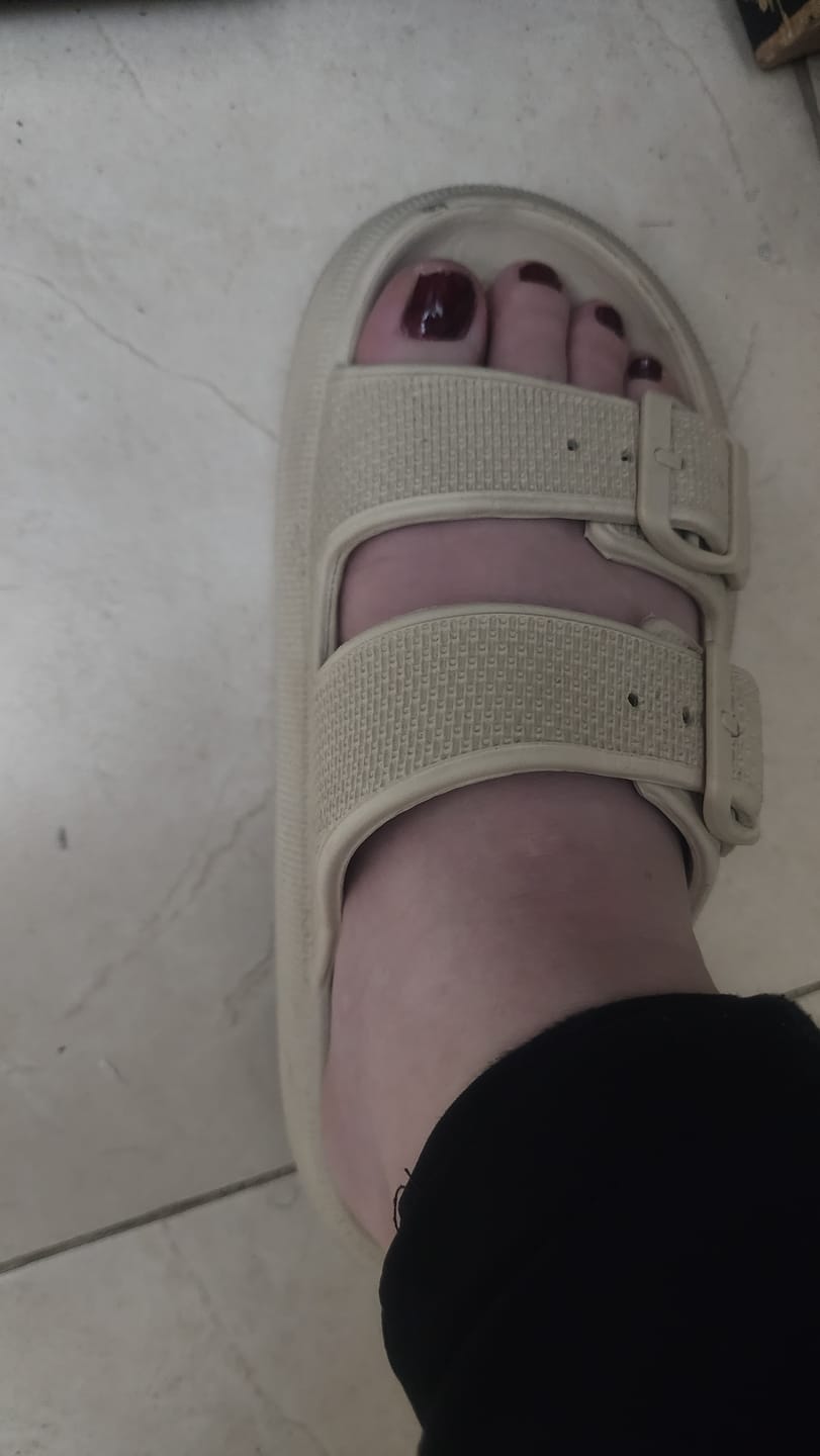Customer photo review of קלאוד סנדלס