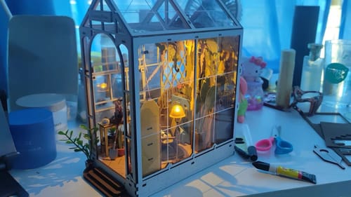 Customer photo review of Holiday Garden House DIY Book Nook