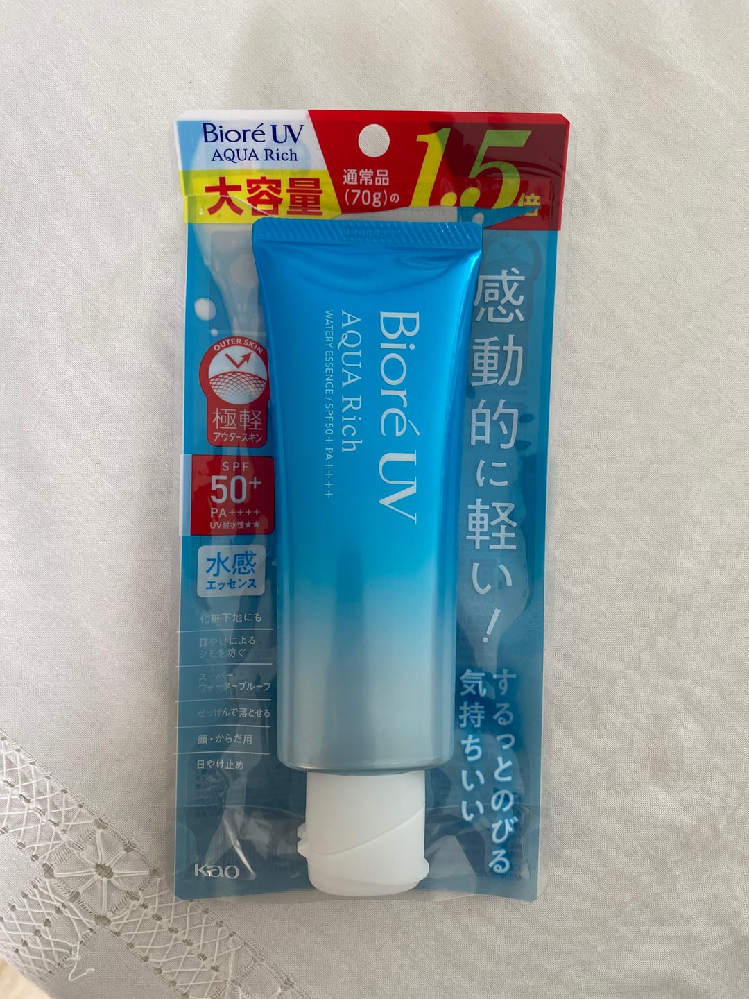 Customer photo review of Biore UV Aqua Rich Watery Essence SPF 50+ PA++++ 70g/105g