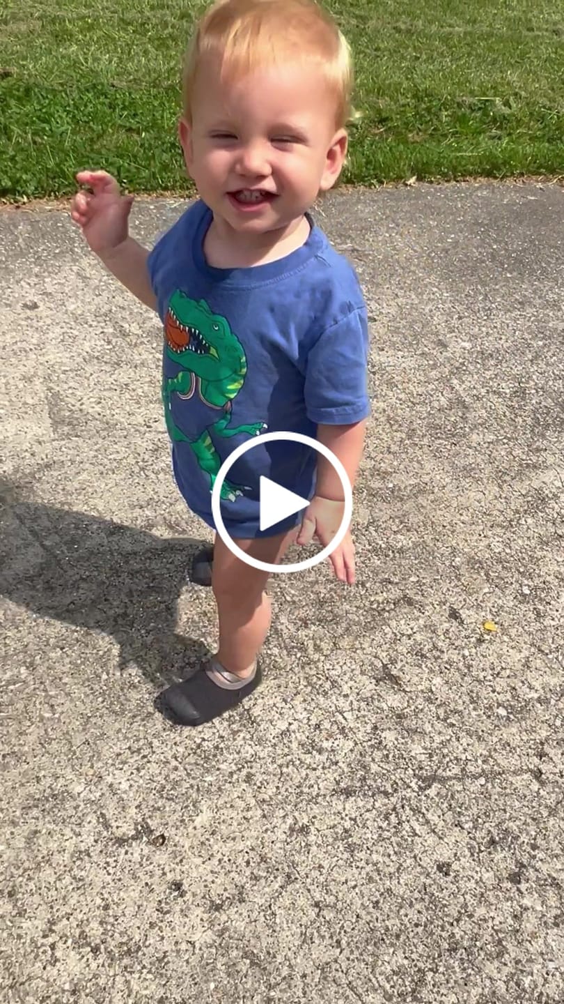 Customer video review of Non-Slip Baby Socks | Famous Solos 4-Pack