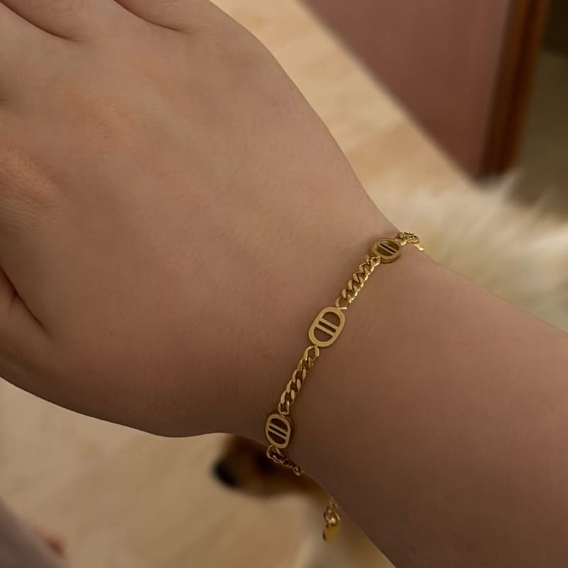 Customer photo review of Five Prestige Armband | 18K vergoldet