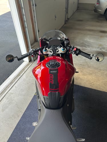 Customer photo review of Triumph Bar End Finishers & Mirror Kits - 7/8” Handlebar Triumph Models