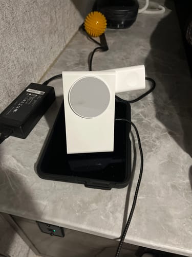 Customer photo review of MagFold Qi2 Compact