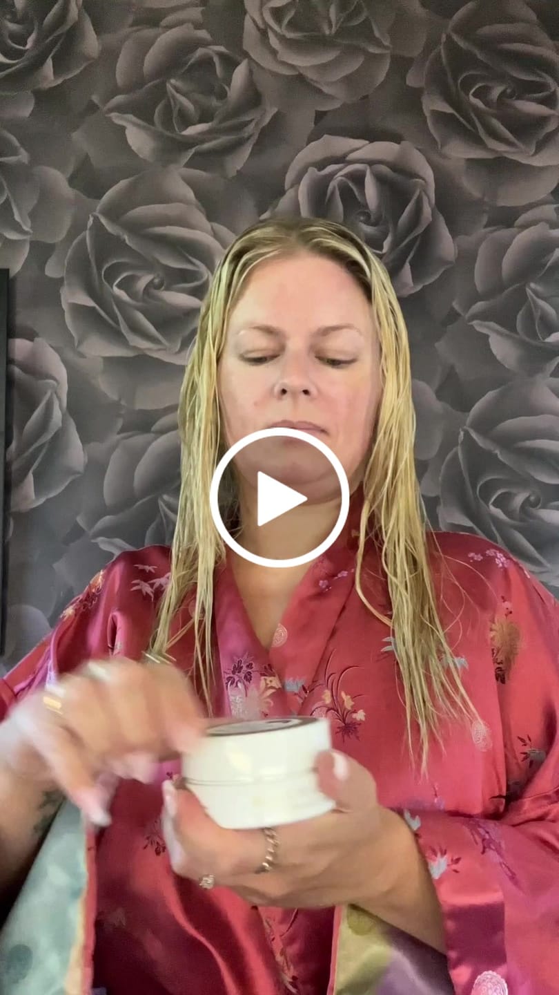 Customer video review of Petitfee Black Pearl & Gold Hydrogel Øyemaske (60stk)