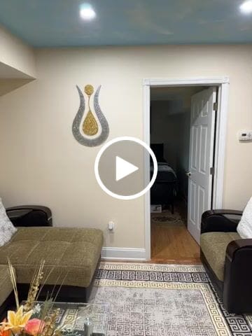 Customer video review of Ayatul Kursi Calligraphy Tulip Shaped Shiny Metal Islamic Wall Art