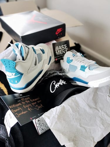 Customer photo review of Jordan 4 Retro Military Blue (2024)