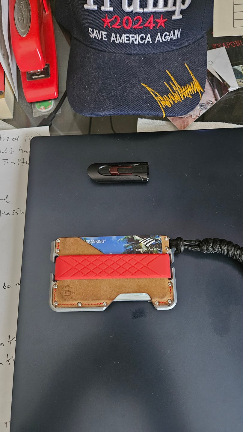 Customer photo review of D01 DAPPER™ WALLET - SPECIAL EDITION - SLATE GREY
