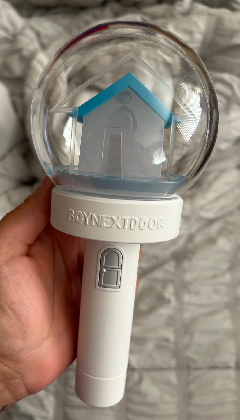 Customer photo review of BOYNEXTDOOR - OFFICIAL LIGHT STICK SET