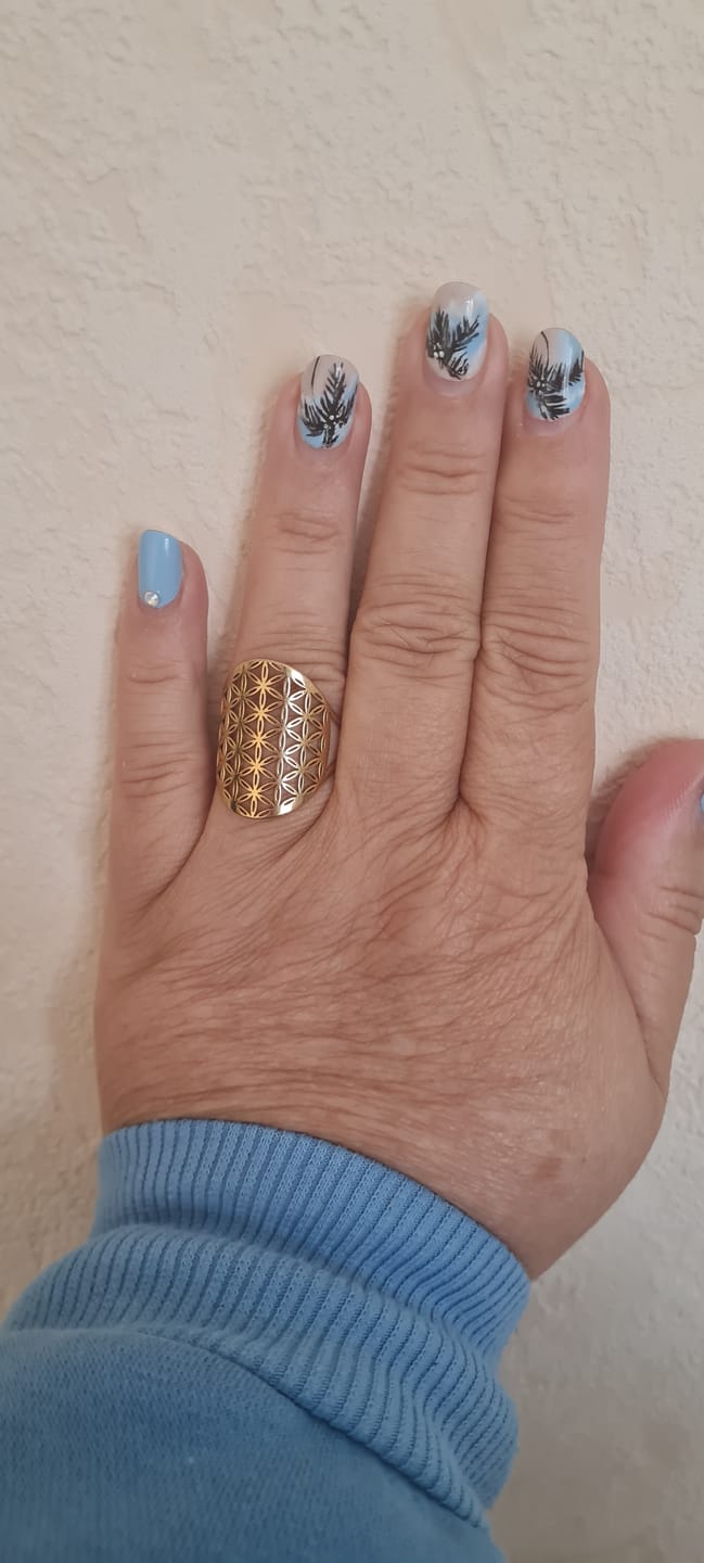Customer photo review of Bague Ajustable "Fleur de Vie"
