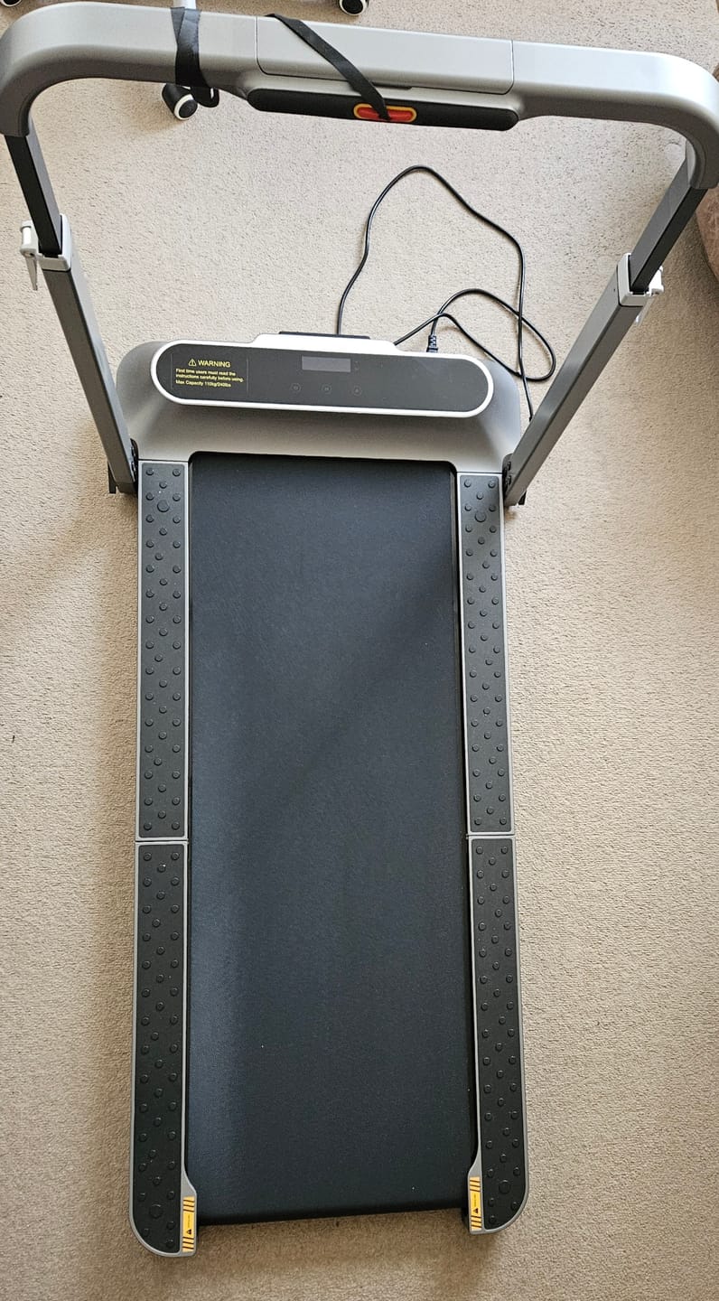 Customer photo review of WalkingPad R2 Walk&Run 2IN1 Folding Treadmill 7.5 MPH 240 lbs For UK
