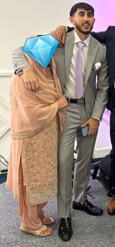 Customer photo review of OP5050 Pink Unstitched Georgette Suit