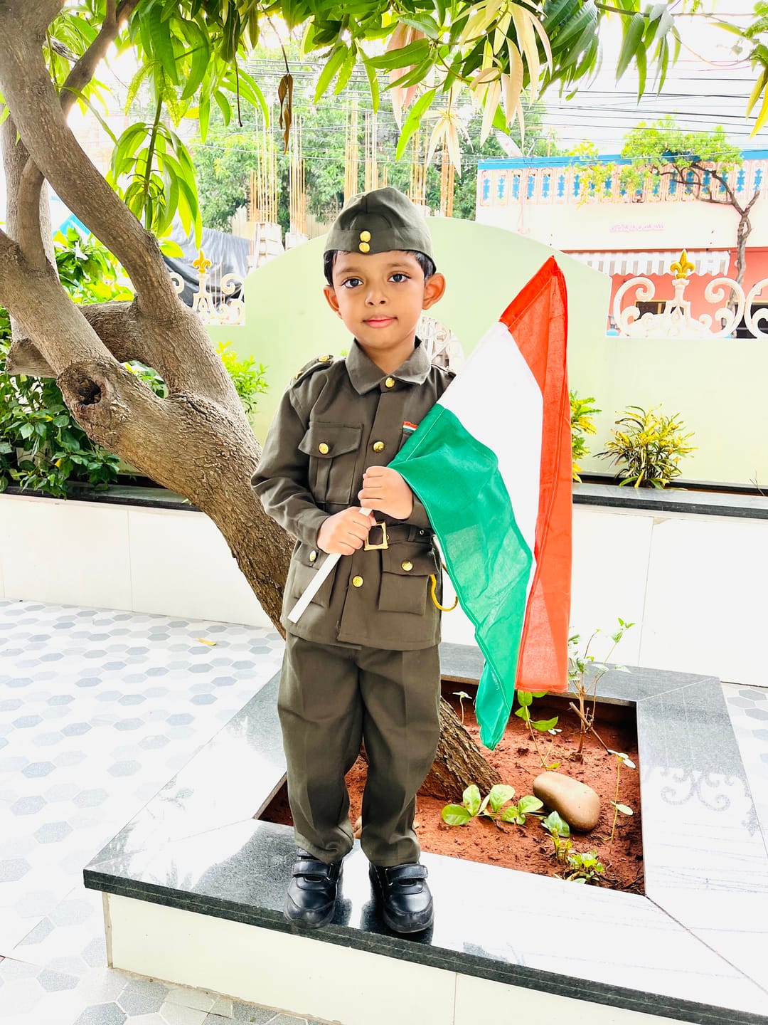 Customer photo review of Subhash chandra Bose dress