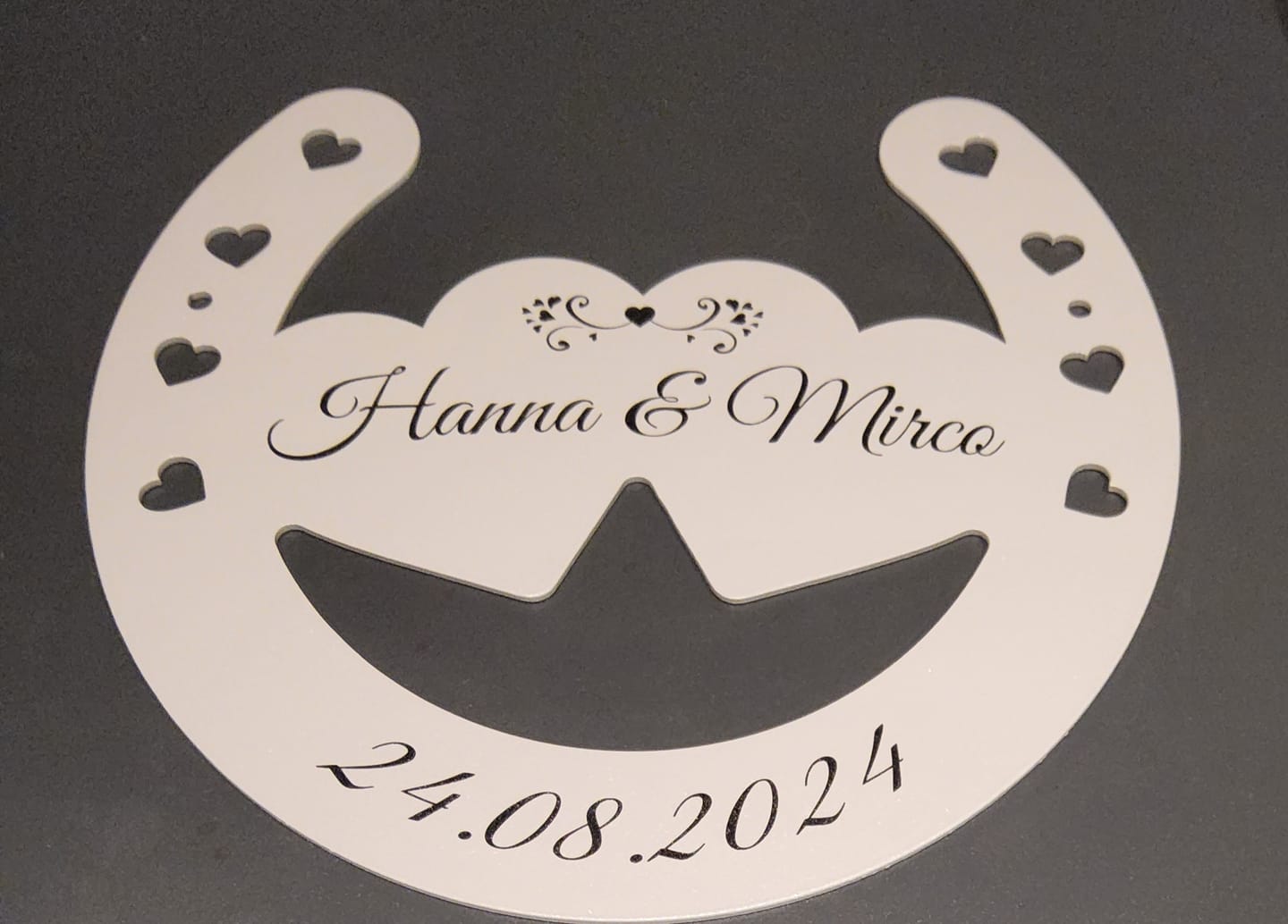 Customer photo review of Glückshufeisen aus edlem Stahl noble Design (personalisierbar) - ausgefallenes Hochzeitsgeschenk