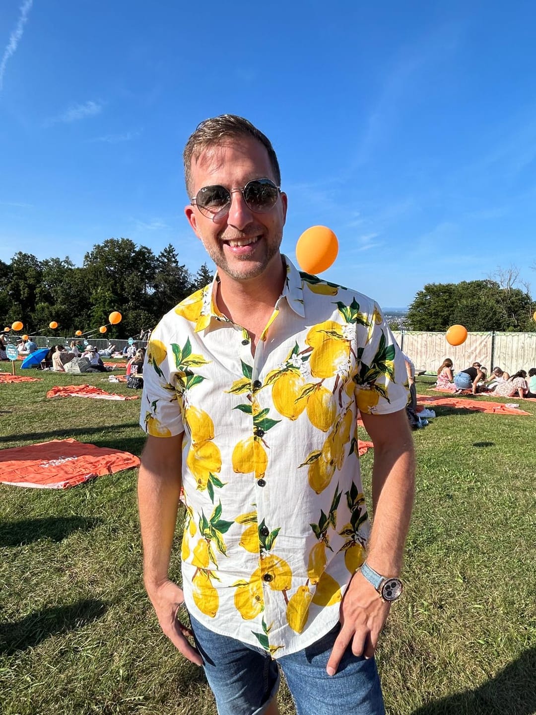 Customer photo review of Herren Hawaii-Kurzarmhemd mit Zitronenmuster
