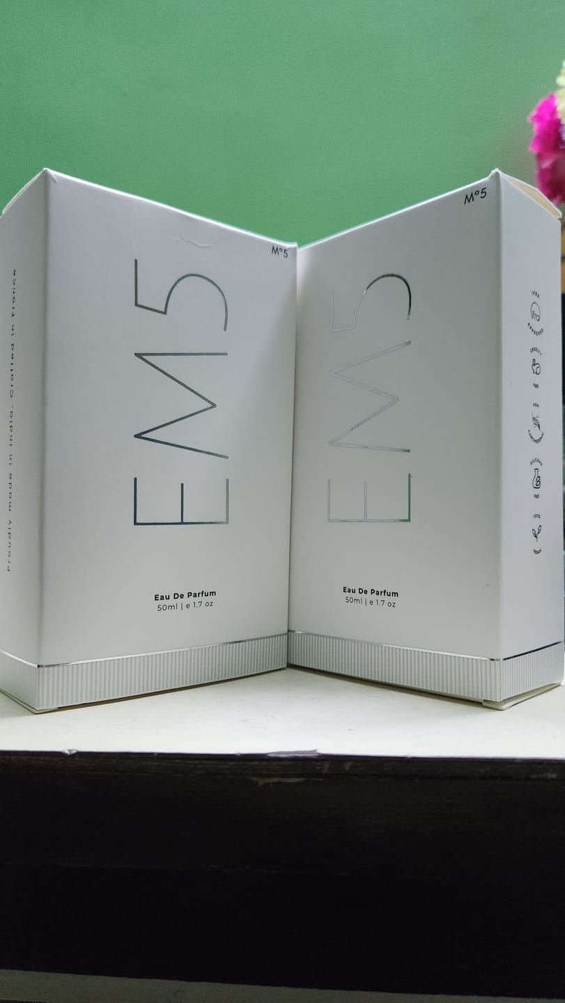 Customer photo review of EM5™ Aqua Perfume for Men | Aromatic Fresh Spicy Fragrance Accords | Luxury Gift for Him | Variants Available: 50 ml Spray / 15 ml Spray / 10 ml Non-Alcoholic Roll On