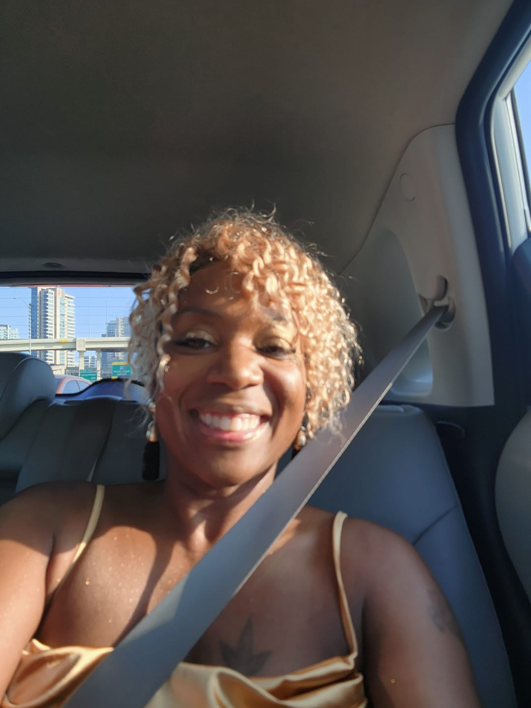 Customer photo review of Onyx Human Hair Weave - DEEP WAVE 10-18"