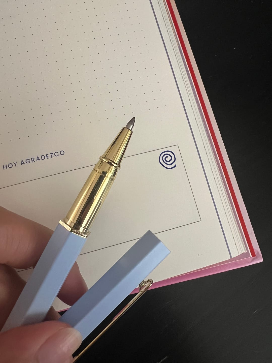 Customer photo review of Bolígrafo It's OK | Exterior degradado