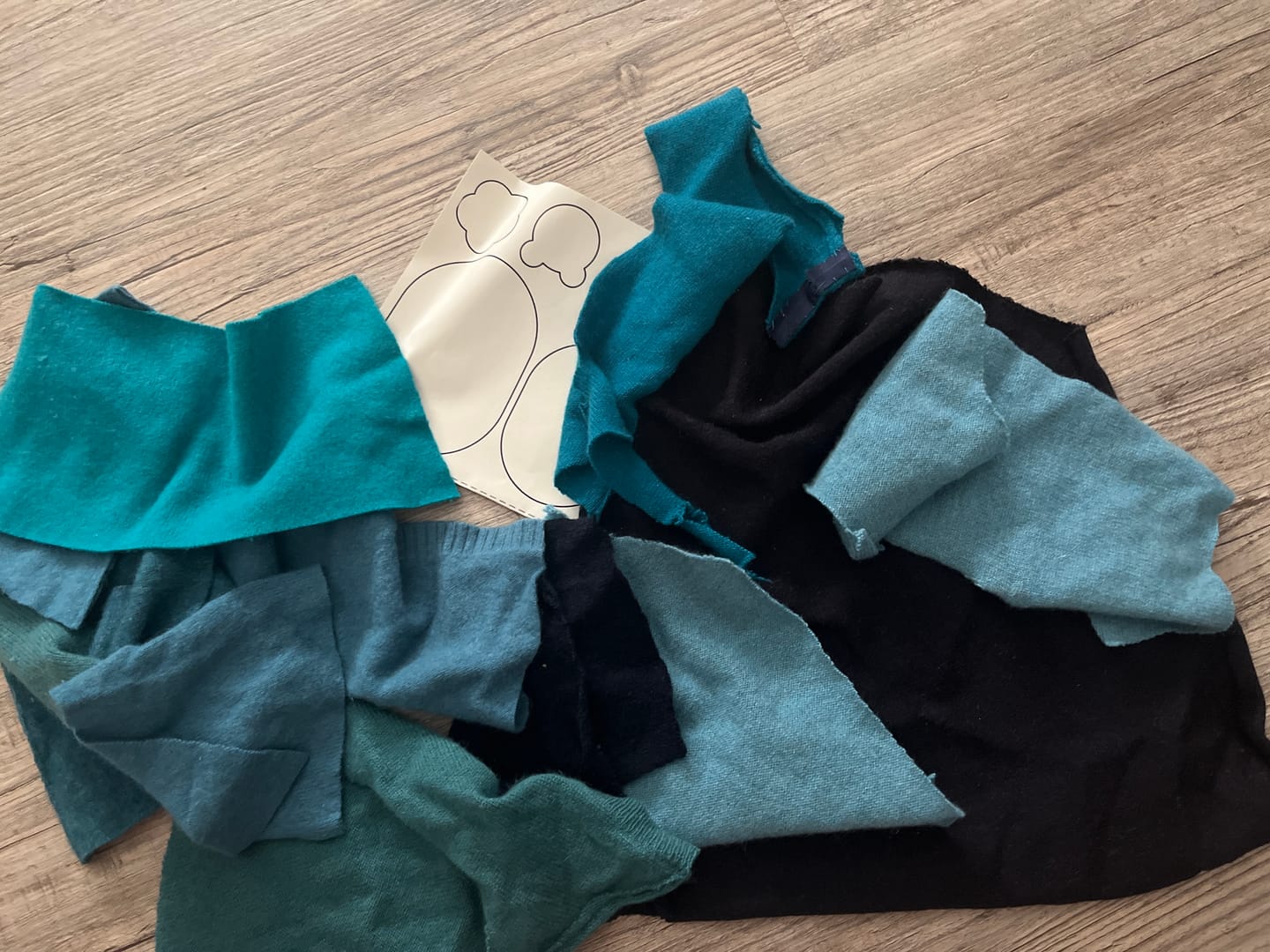 Customer photo review of Eine Handvoll Stoffreste Kaschmir