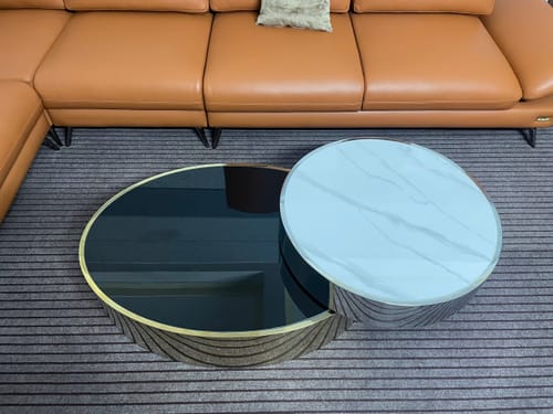 Customer photo review of ASTON - Bàn trà inox xoay 360 độ, mặt kính cường lực