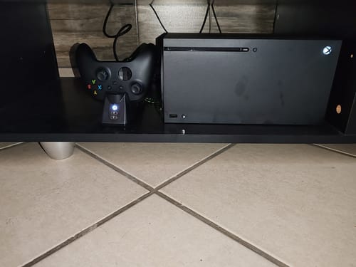 Customer photo review of Series X Twin USB Charging Dock & Play & Charge Cable