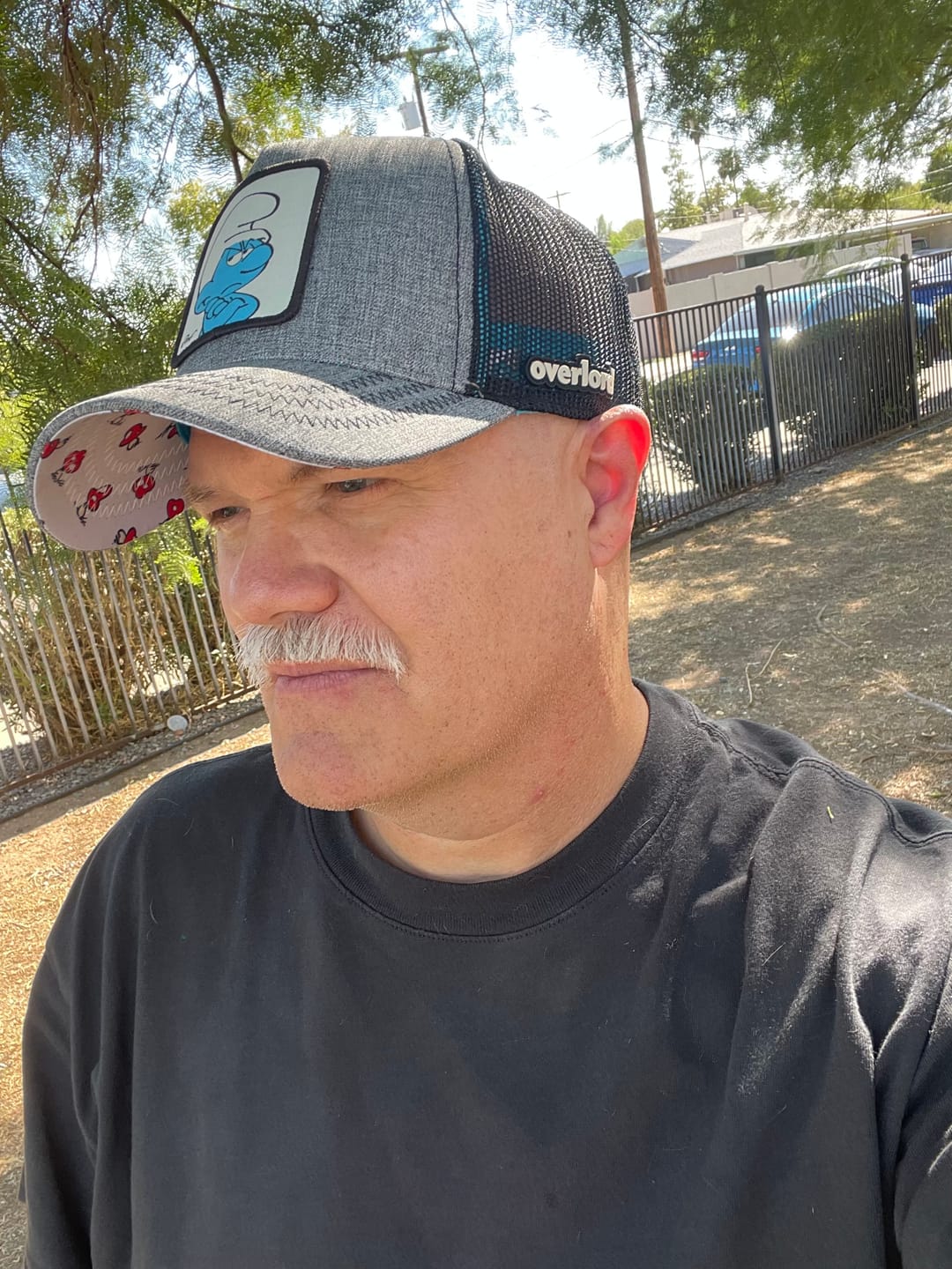 Customer photo review of OVERLORD X Smurfs: Grouchy Smurf Trucker Cap