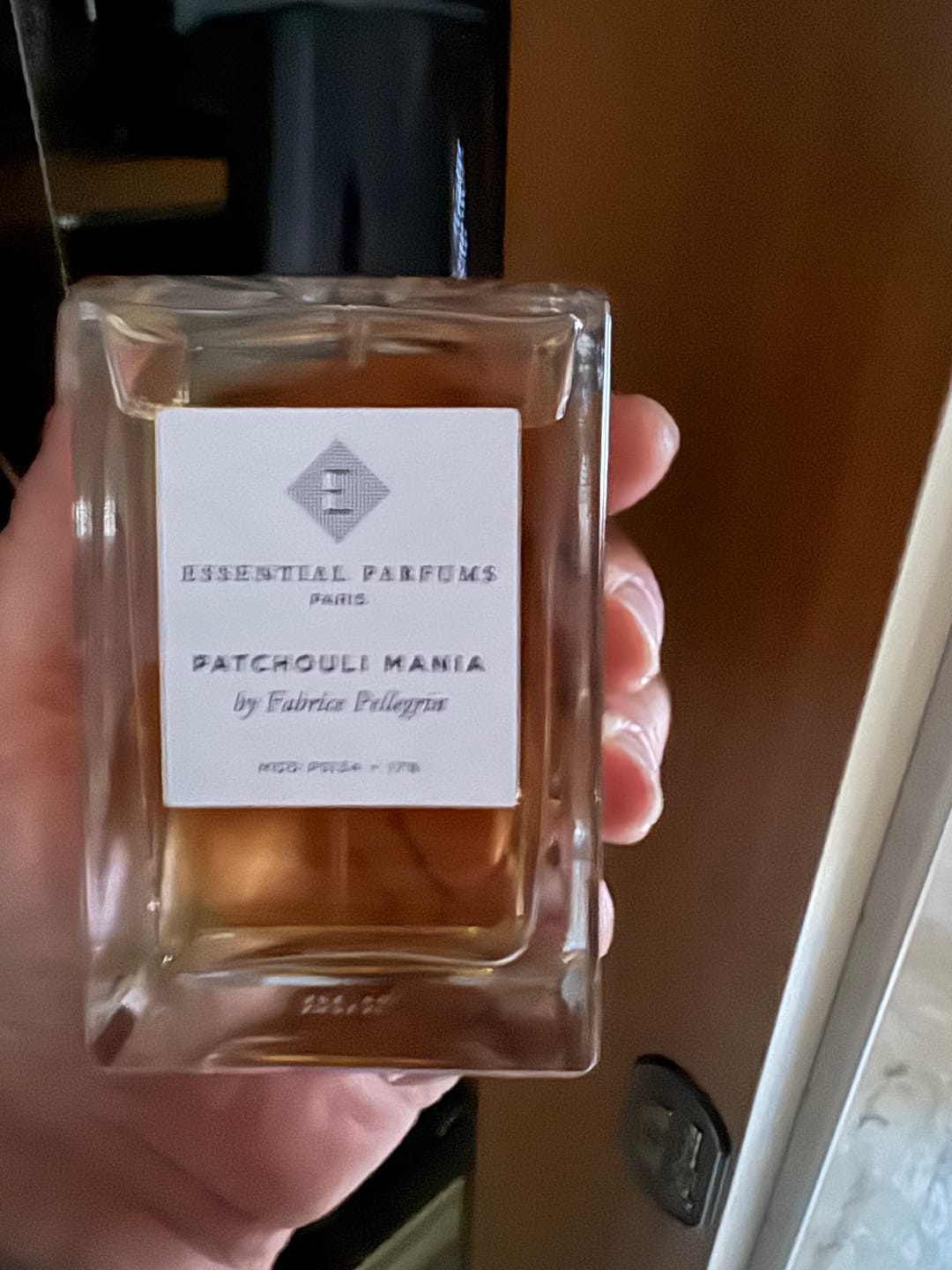 Customer photo review of ESSENTIAL PARFUMS - PATCHOULI MANIA