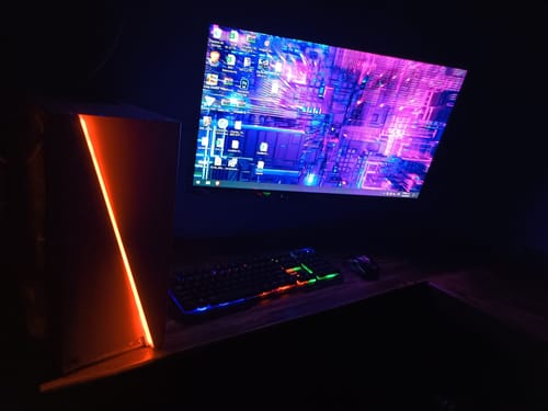 Customer photo review of CASE AEROCOOL CYLON MINI ATX BLANCO/ USB2.0- USB 3.0/ 1 HD AUDIO/ FAN 8CM/ FRONTAL LED-RGB/ PANEL LATERAL ACRILICO