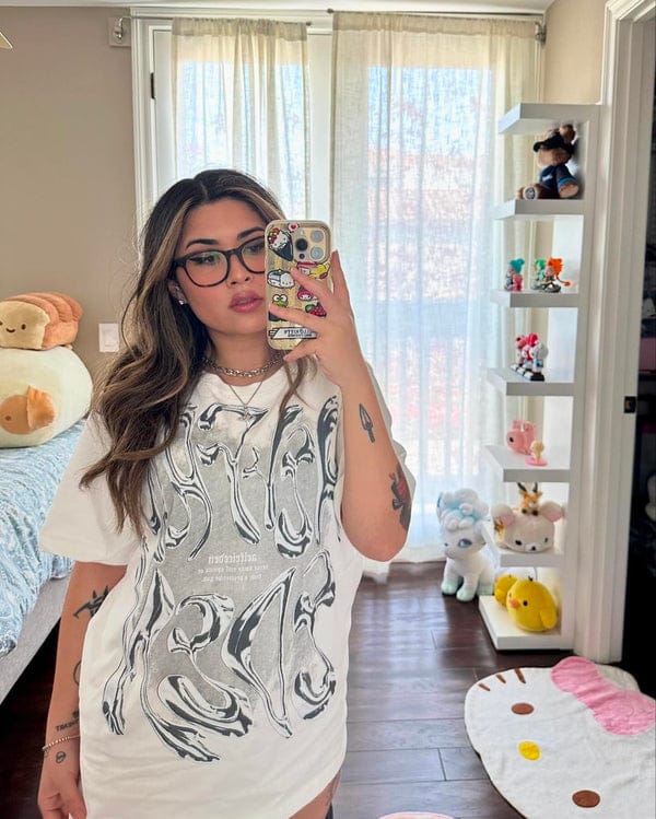 Customer photo review of Aelfric Eden Futuristic Liquid Metal Design Tee