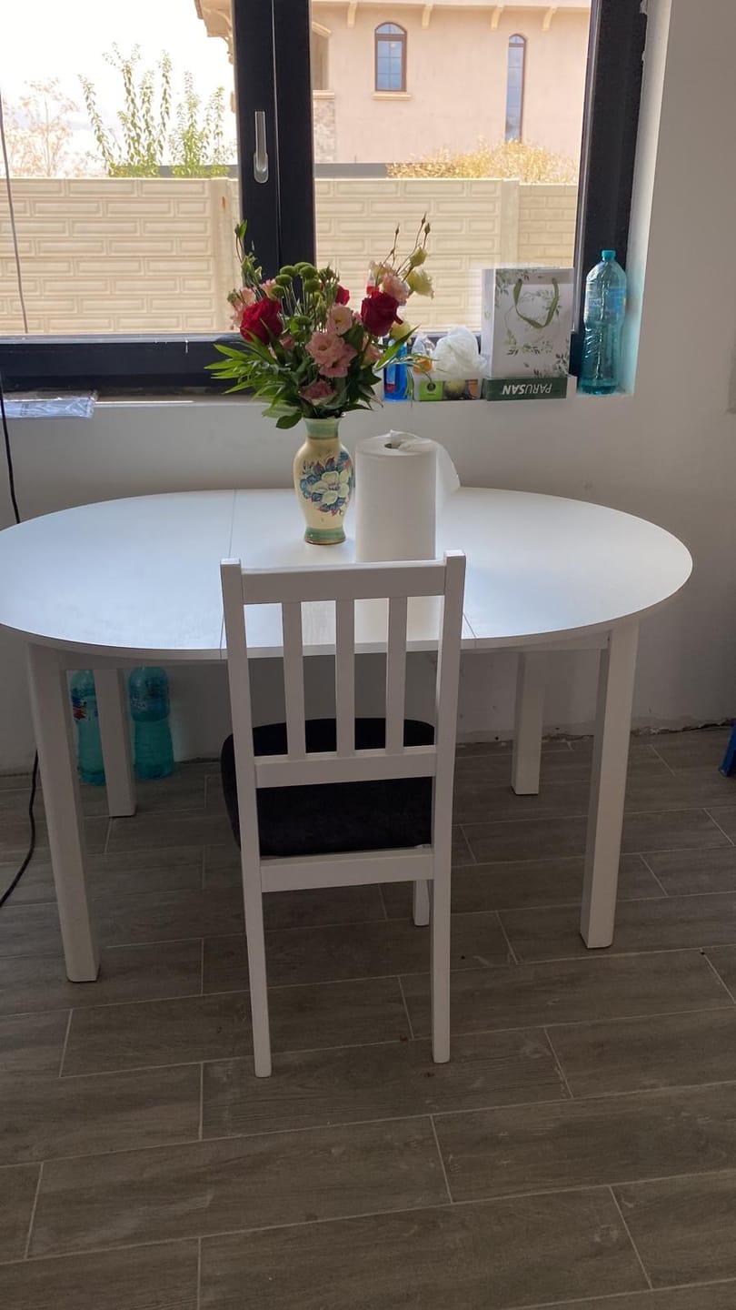 Customer photo review of Masa extensibila RINGO, alba, 102/142x102x76 cm