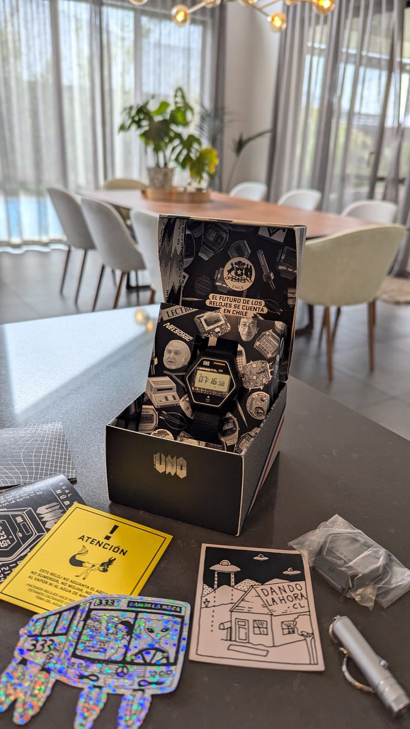 Customer photo review of El Número Uno, el primer reloj digital en la historia de Chile