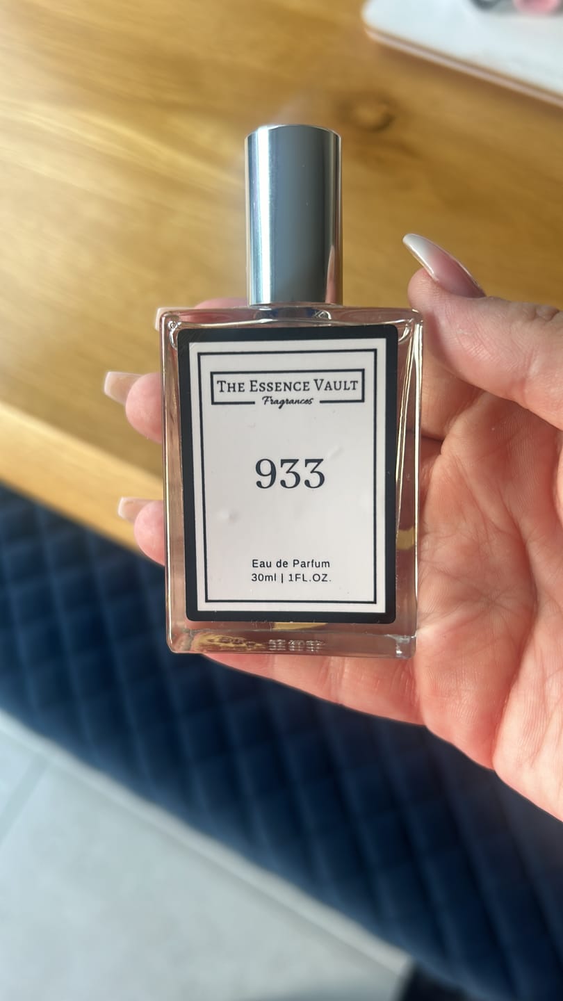 Customer photo review of Inspired by Delina - 933