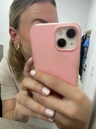 Customer photo review of Naomi Pave Earcuff Gold