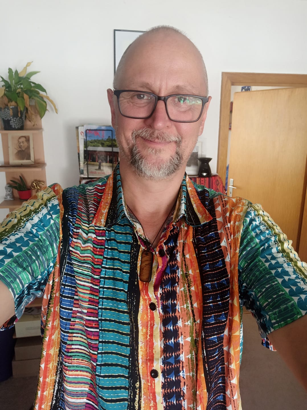 Customer photo review of Herren Farblich gestreiftes Kurzarmhemd