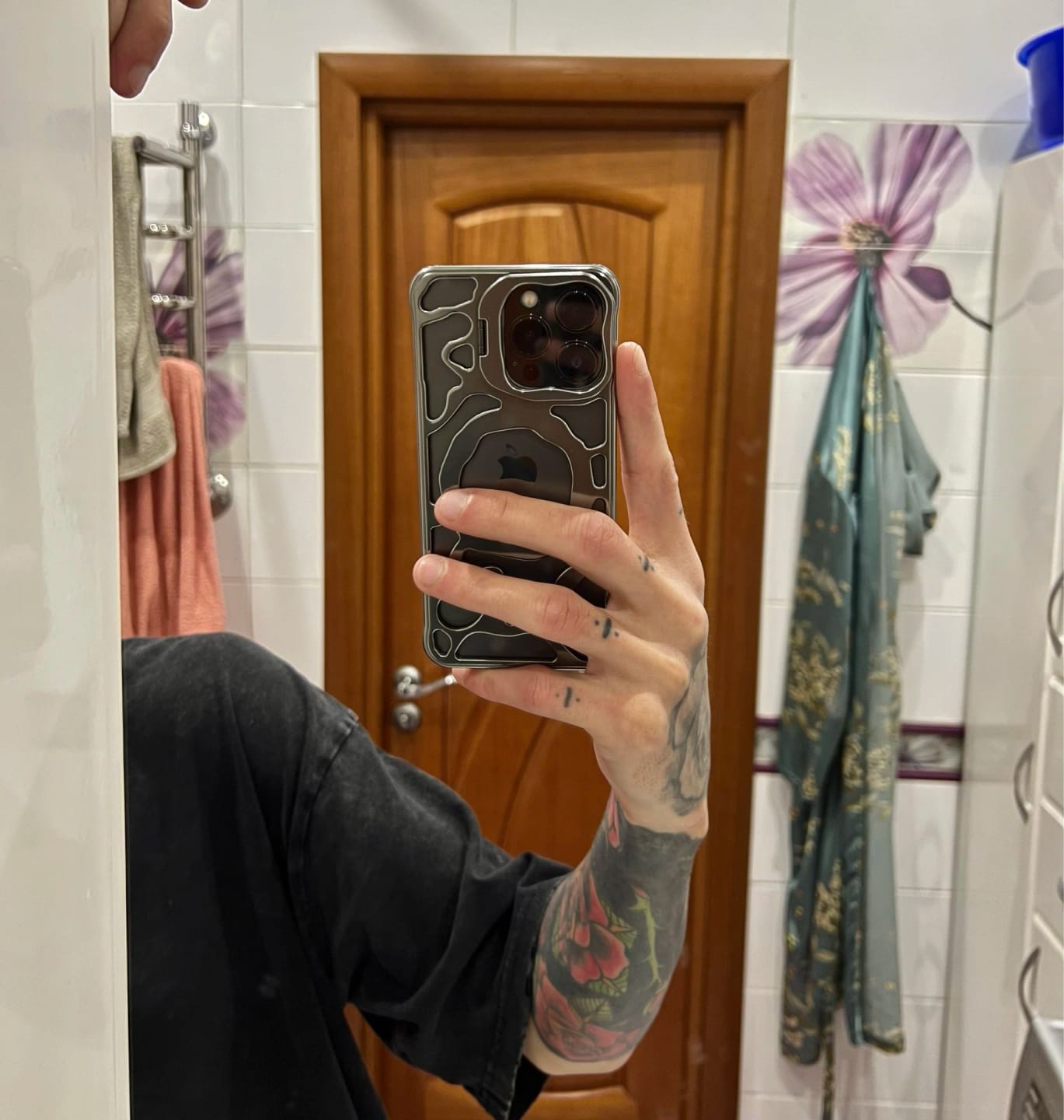 Customer photo review of ShadowForge X iPhone Case
